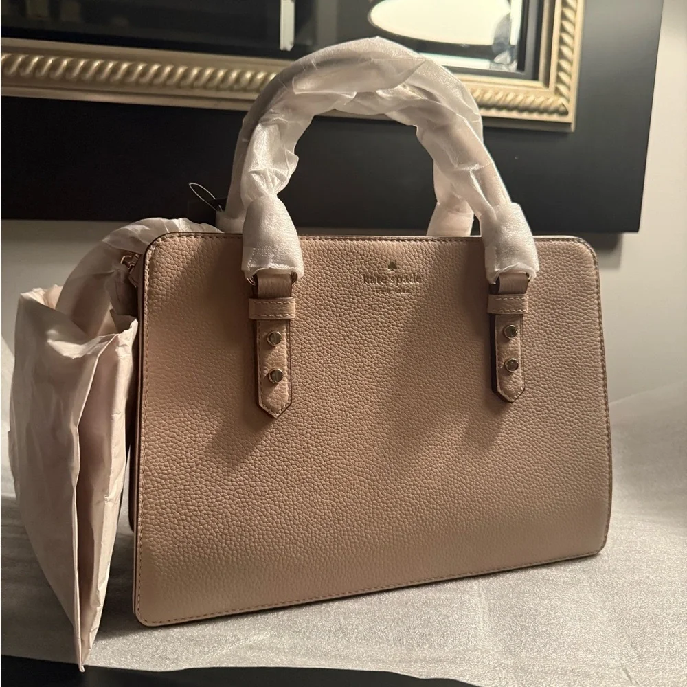 Kate Spade Mulberry Street Lise Purse - Picture 3 of 6